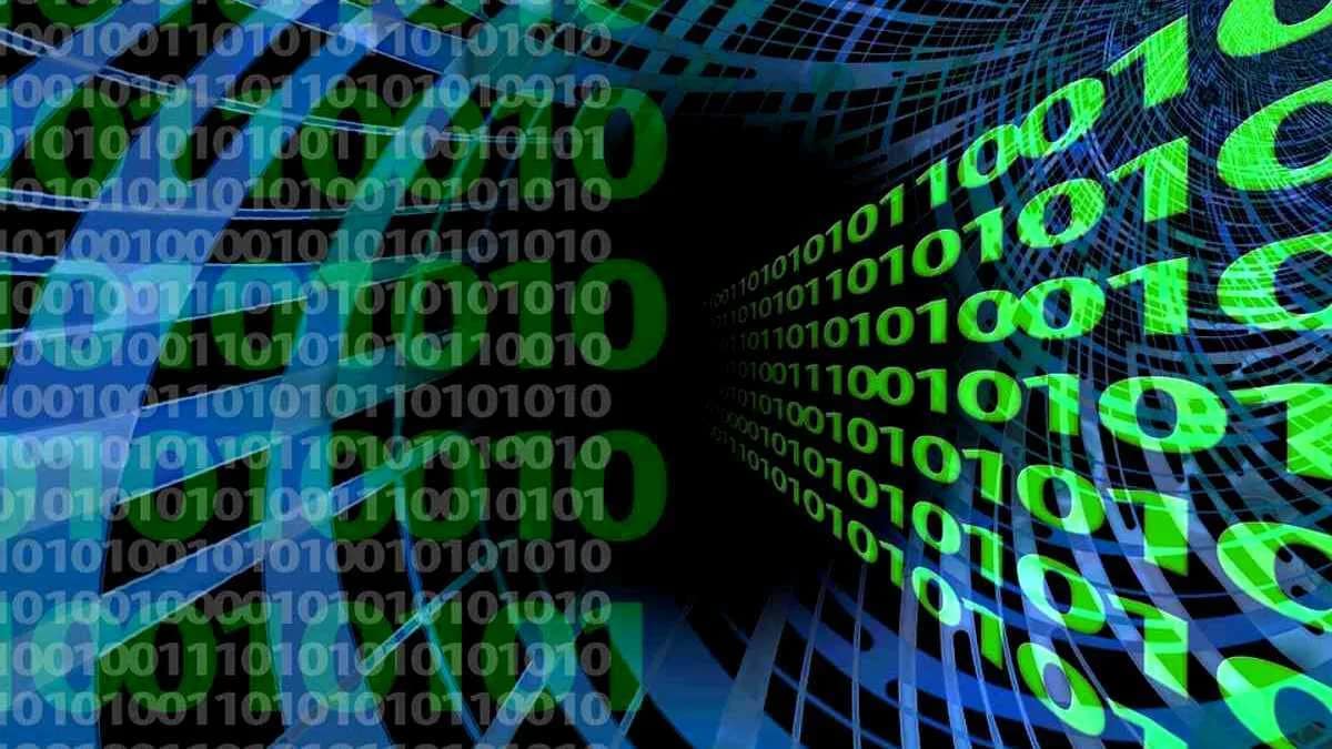 Digital Daten Null Eins Internet www Computer · AVENTIN Storys